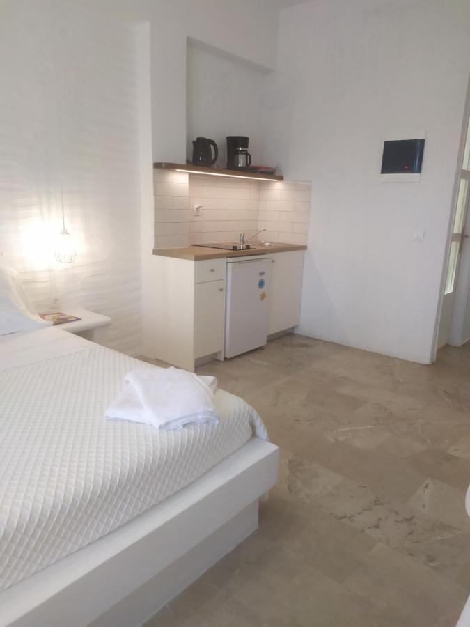 Nora Norita Aparthotel Batsíon Exteriör bild